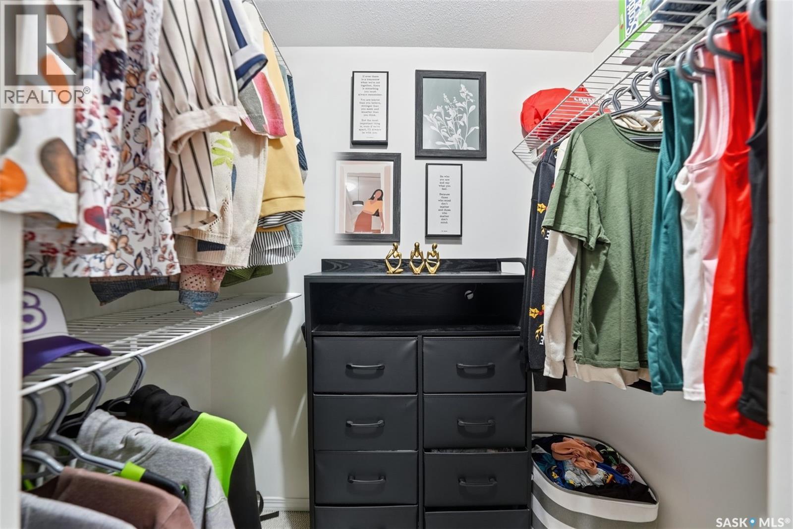 204D 141 105Th Street W, Saskatoon, SK - Indoor With Storage