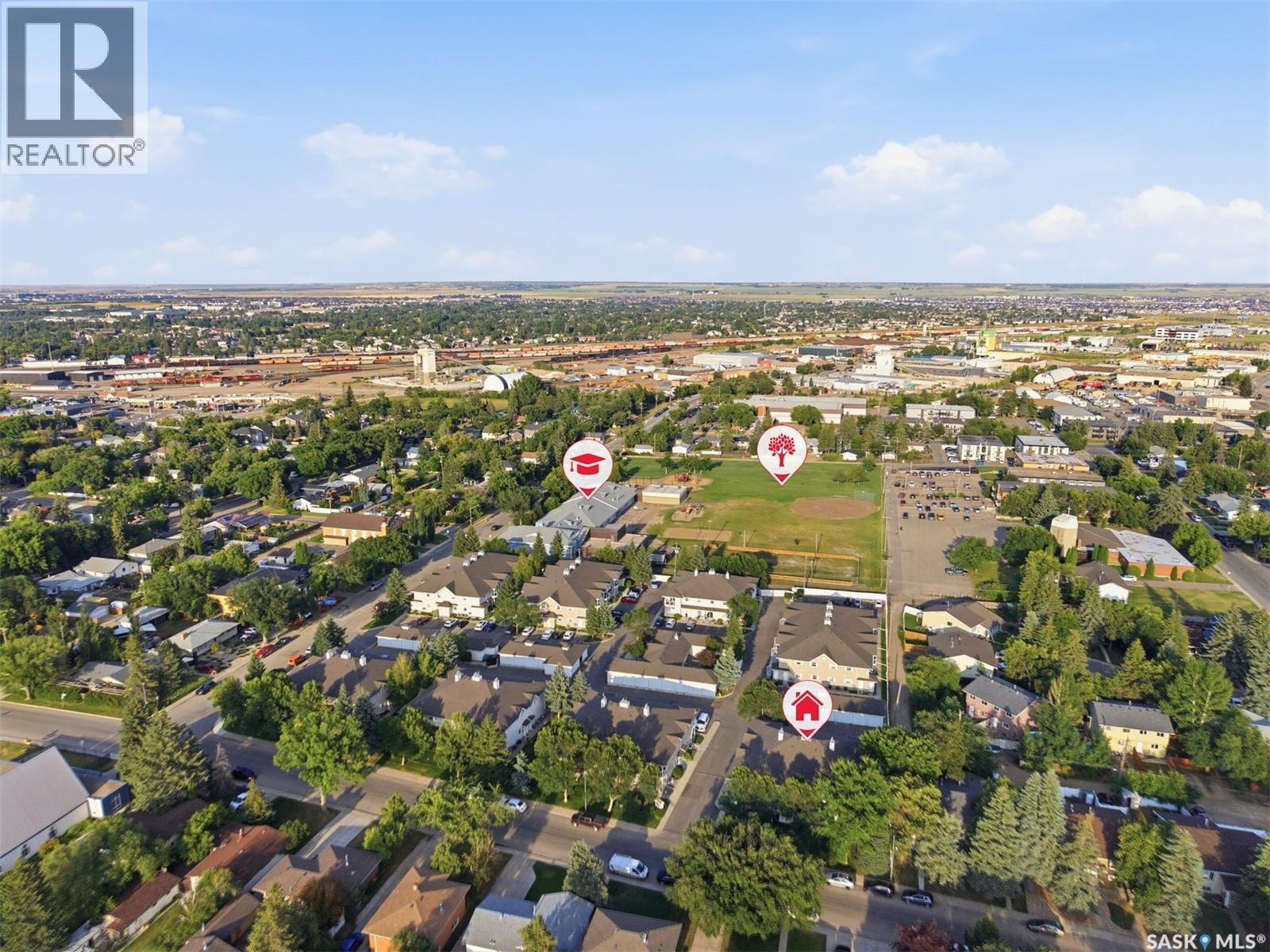 204D 141 105Th Street W, Saskatoon, SK - Outdoor With View