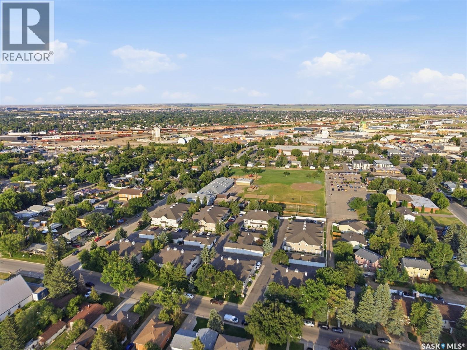 204D 141 105Th Street W, Saskatoon, SK - Outdoor With View