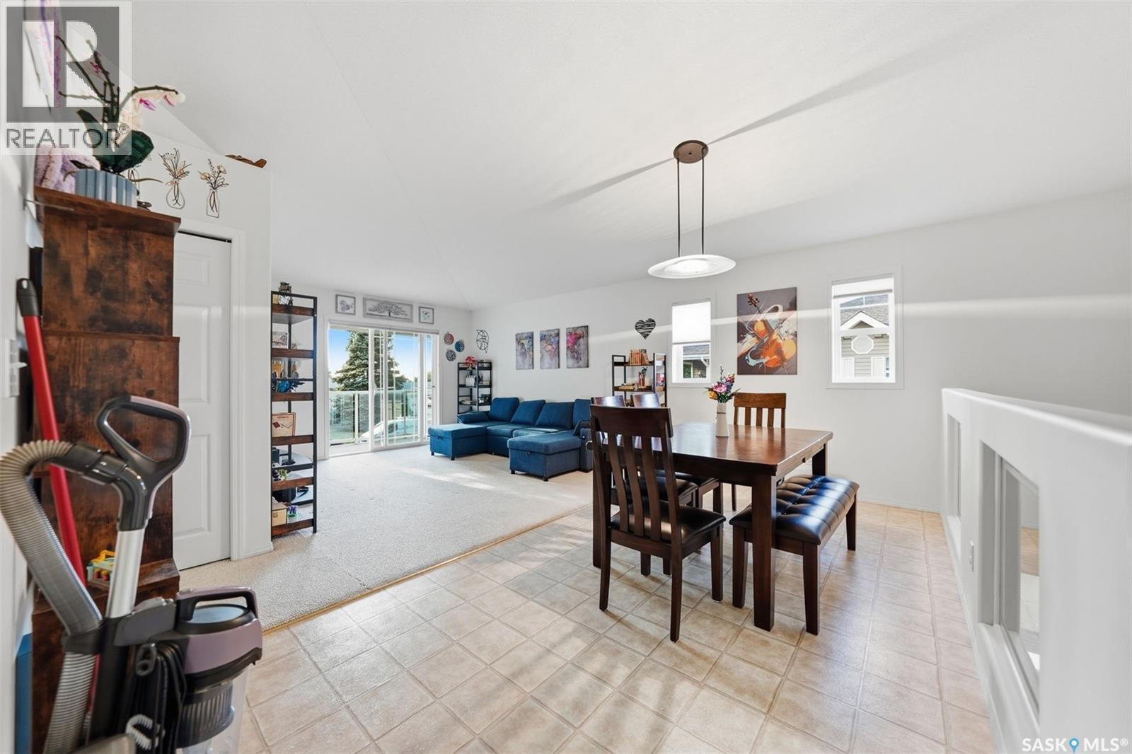 204D 141 105Th Street W, Saskatoon, SK - Indoor