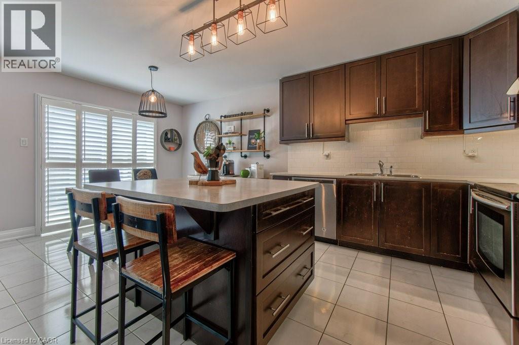 76 Ruhl Drive S, Milton, ON - Indoor Photo Showing Kitchen