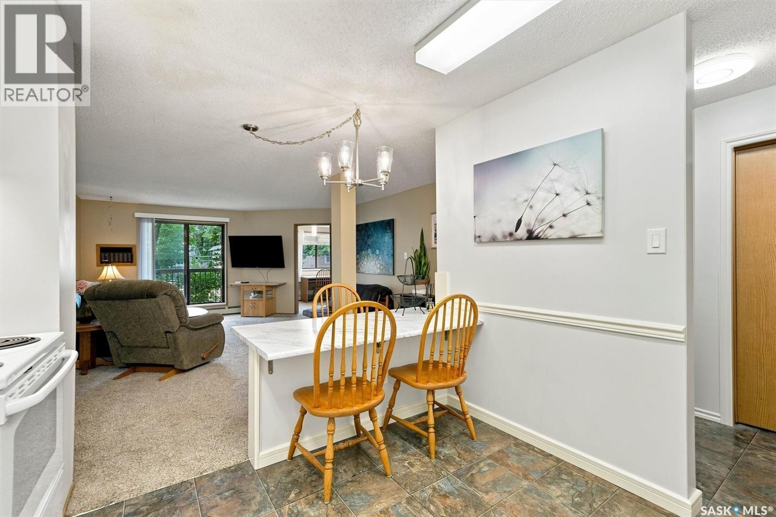 203 525 5Th Avenue N, Saskatoon, SK - Indoor