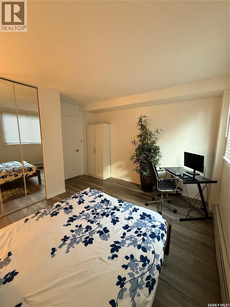 4 111 St Lawrence Crescent, Saskatoon, SK - Indoor Photo Showing Bedroom