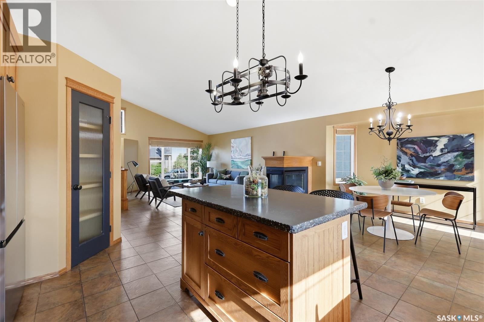 703 Beechmont Lane, Saskatoon, SK - Indoor