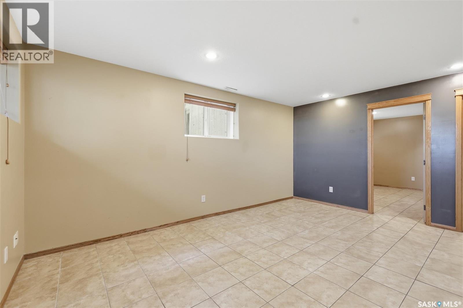703 Beechmont Lane, Saskatoon, SK - Indoor Photo Showing Other Room