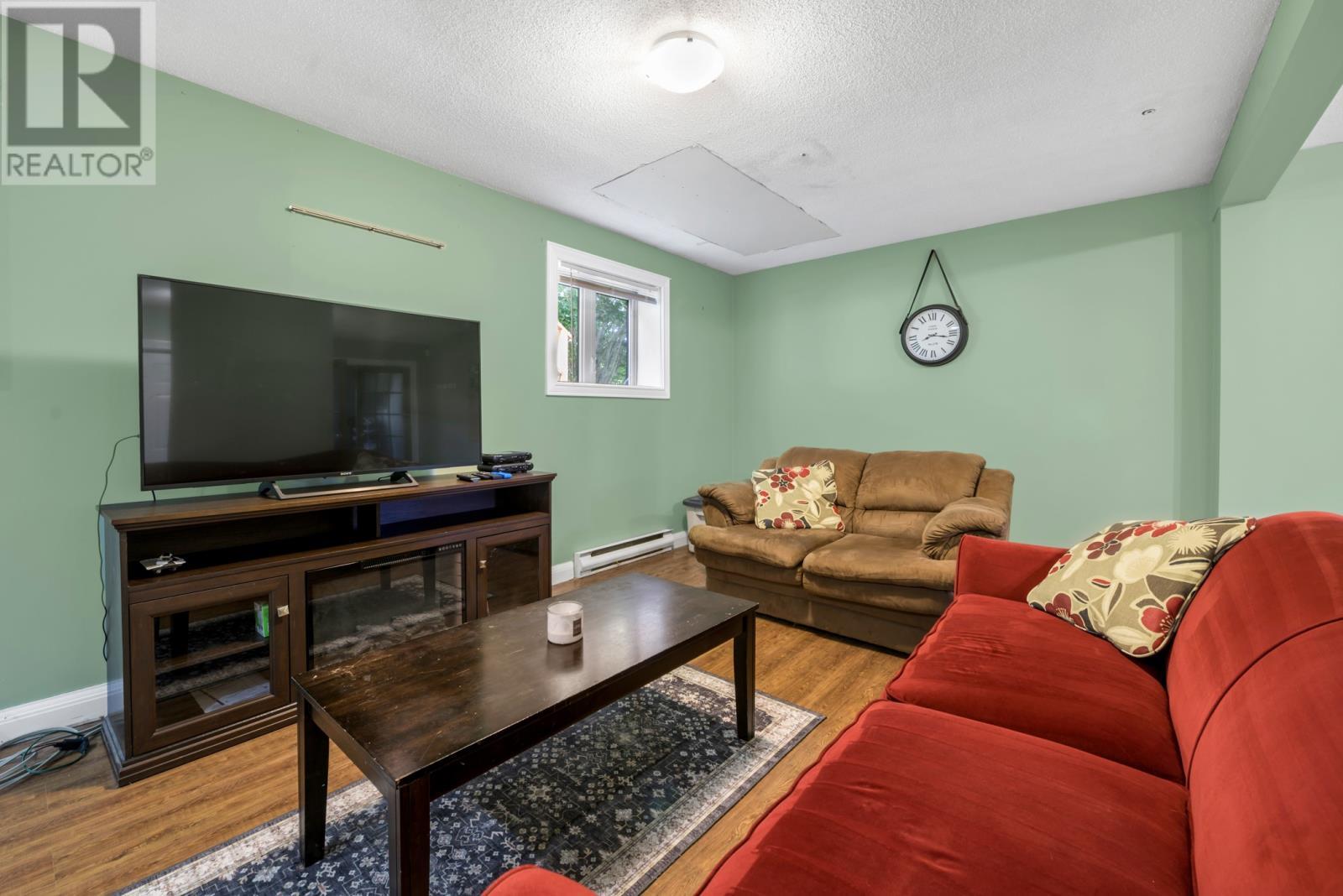 12 Riverview Place, Torbay, NL - Indoor Photo Showing Living Room