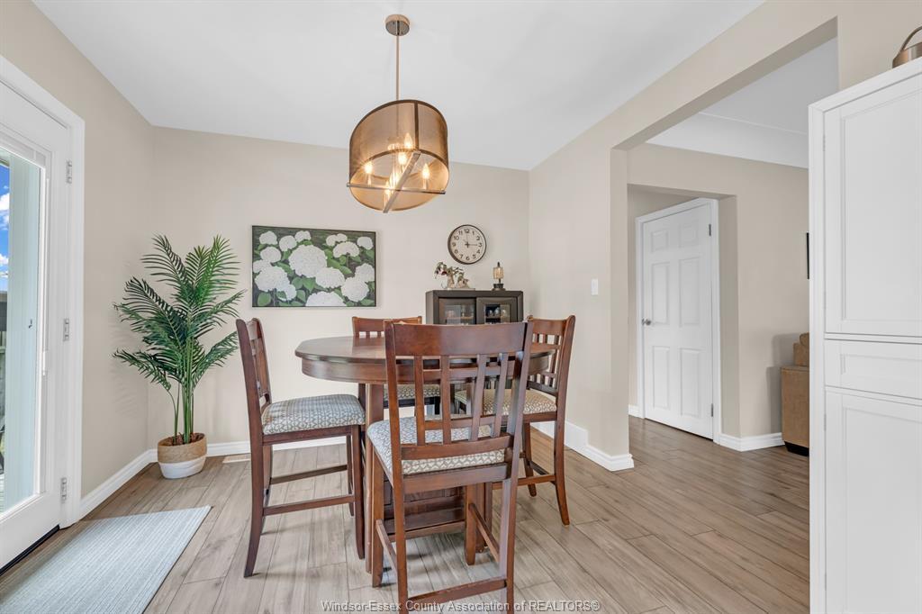 22 Danforth, Leamington, ON - Indoor Photo Showing Dining Room