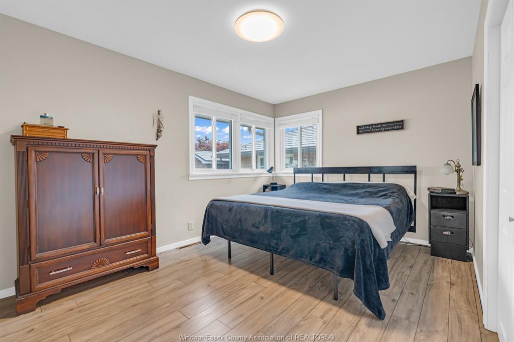 22 Danforth, Leamington, ON - Indoor Photo Showing Bedroom
