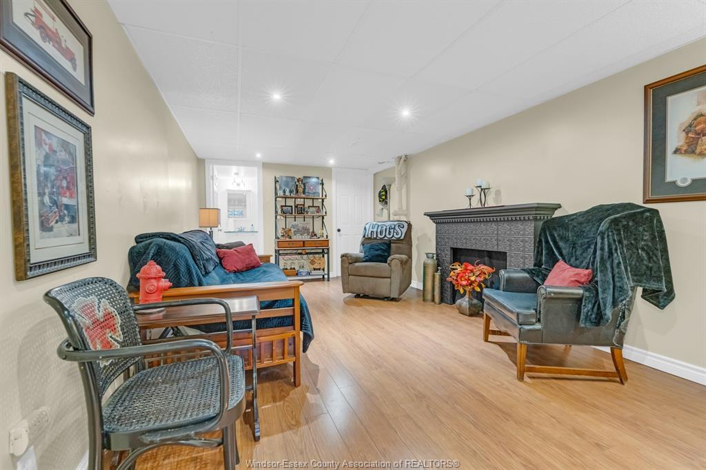22 Danforth, Leamington, ON - Indoor With Fireplace