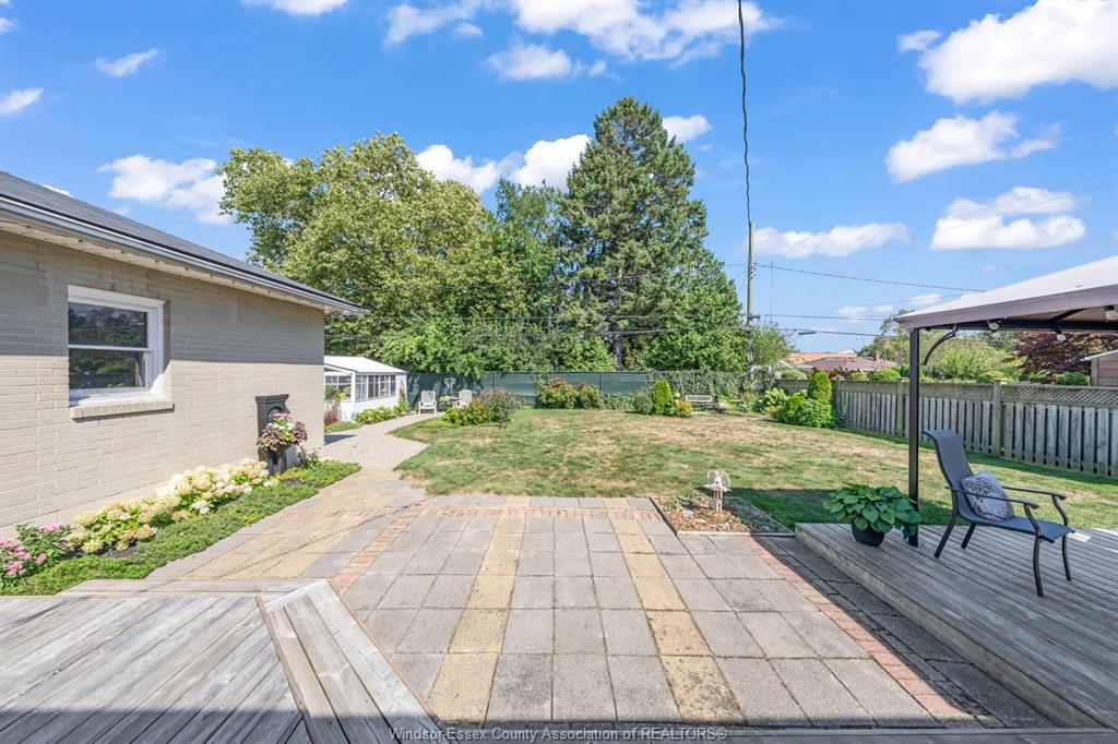 22 Danforth, Leamington, ON - Outdoor