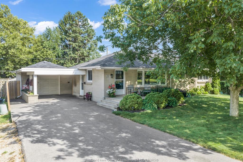 22 Danforth, Leamington, ON - Outdoor