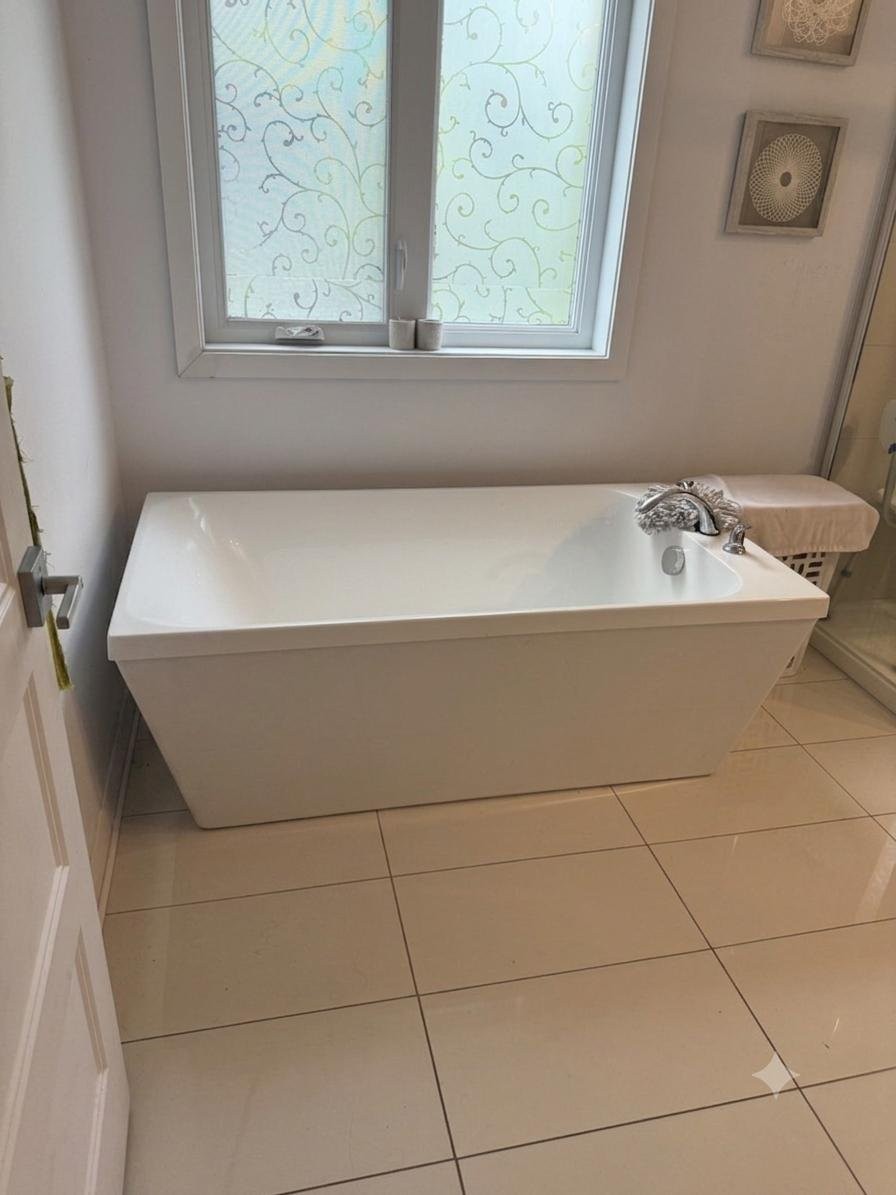 Chambre à coucher - 1984 Rue Papineau, Longueuil (Le Vieux-Longueuil), QC - Indoor Photo Showing Bathroom