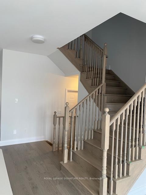 24 Periwinkle Road, Springwater, ON