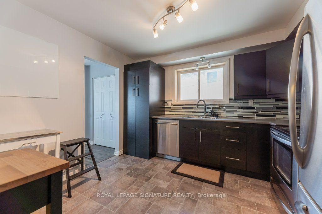 676 Abana Road, Mississauga, ON