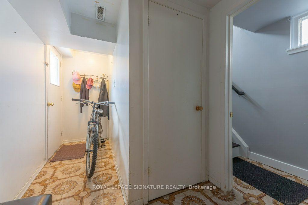 676 Abana Road, Mississauga, ON