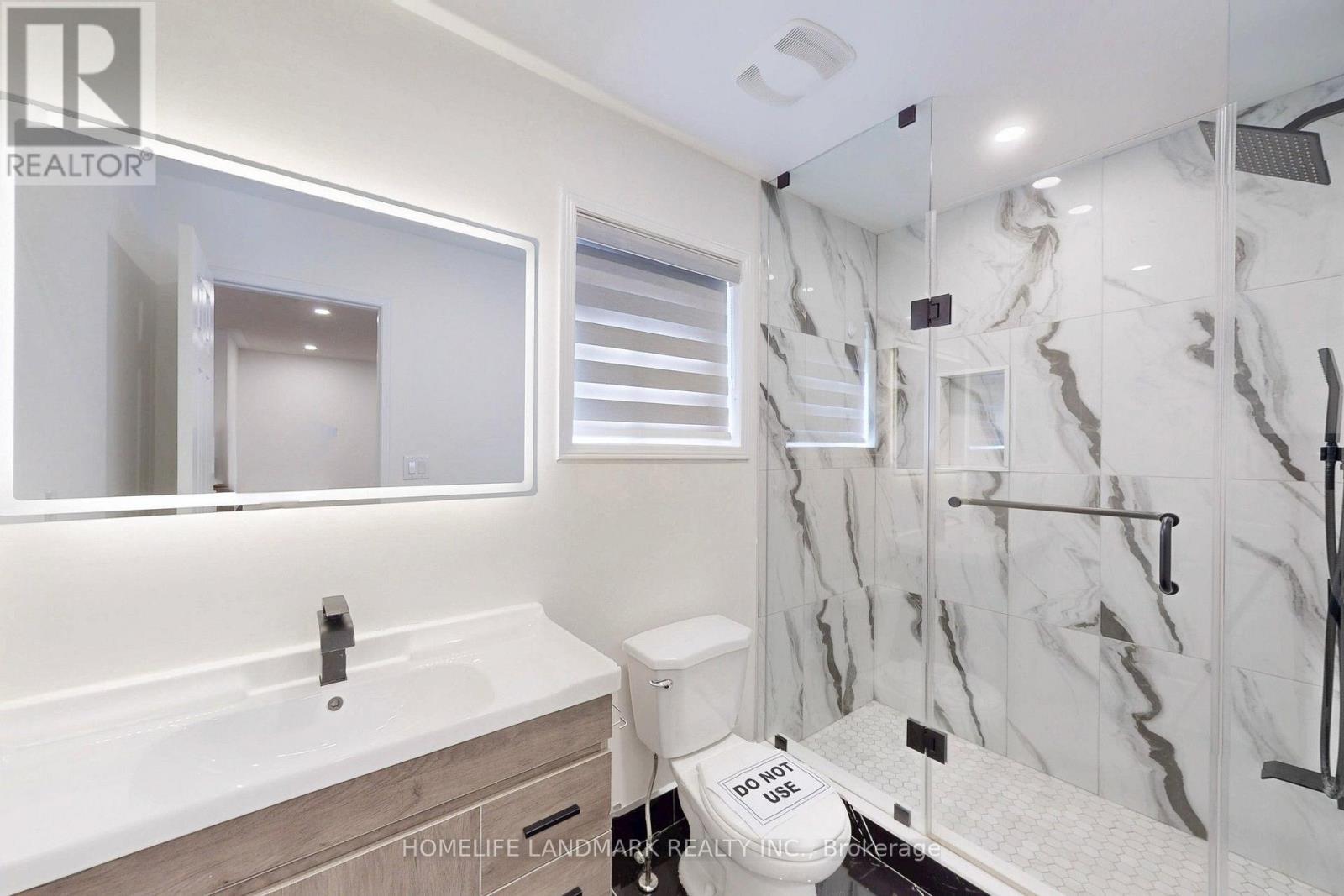 199 Purcell Crescent, Vaughan, ON - Indoor Photo Showing Bathroom