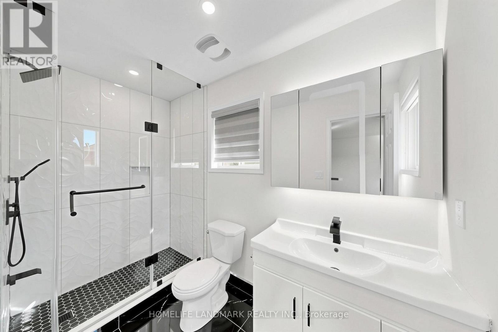 199 Purcell Crescent, Vaughan, ON - Indoor Photo Showing Bathroom