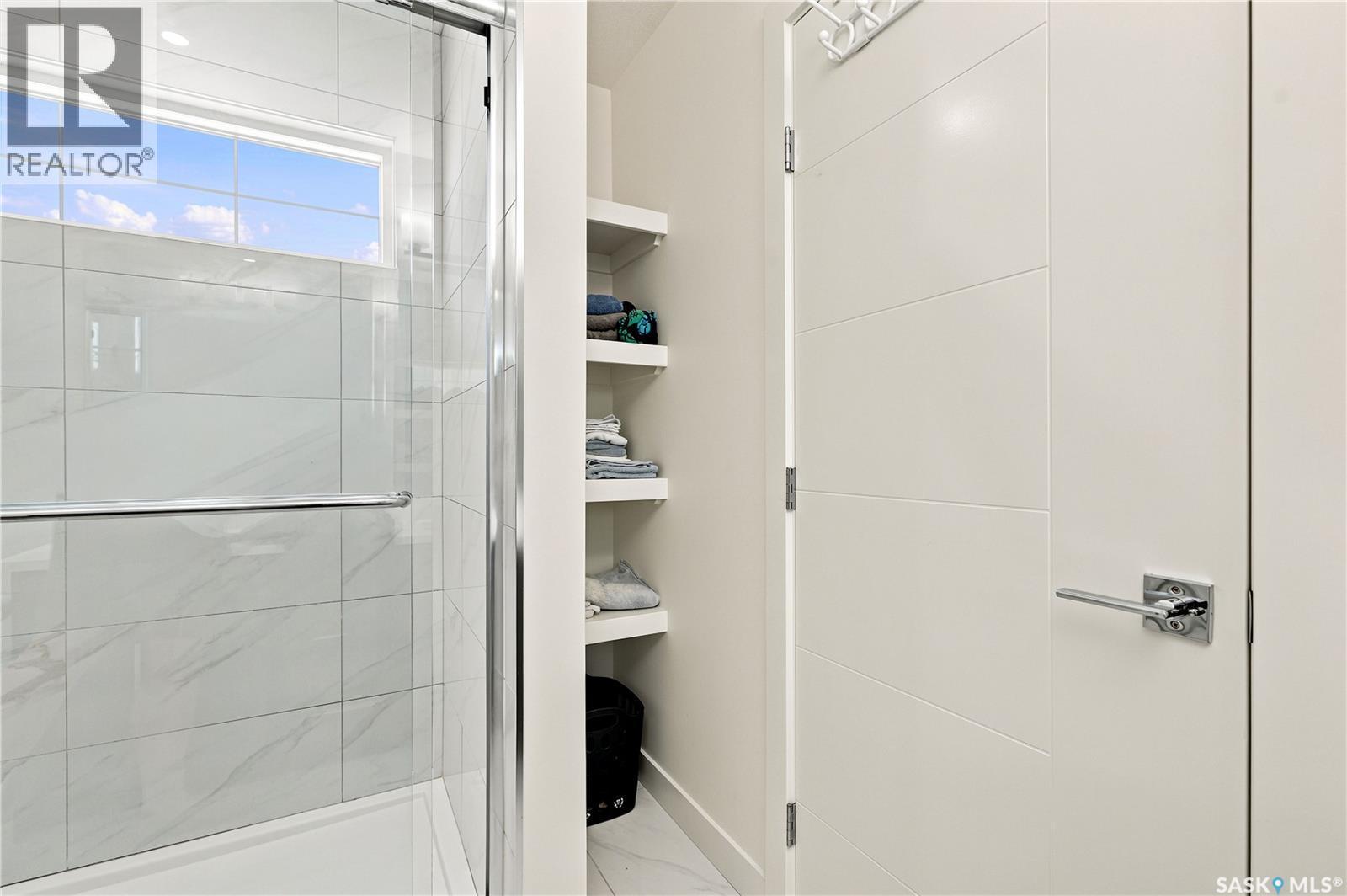 902 Bentley Manor, Saskatoon, SK - Indoor Photo Showing Bathroom
