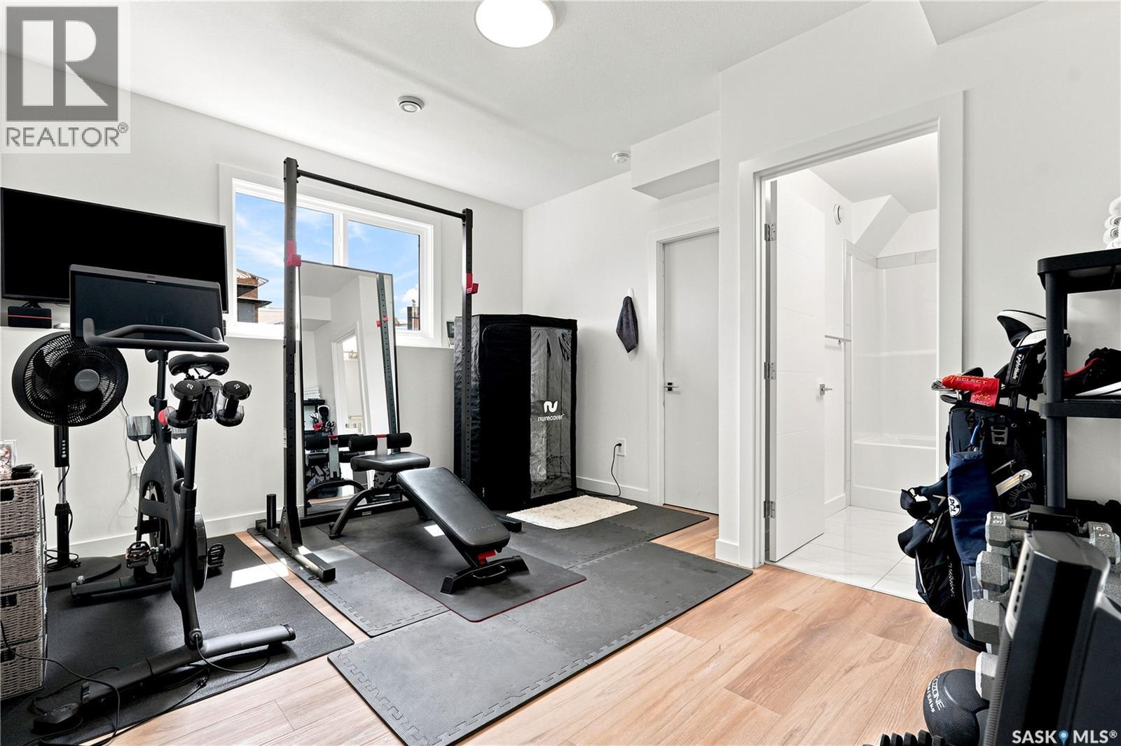 902 Bentley Manor, Saskatoon, SK - Indoor Photo Showing Gym Room