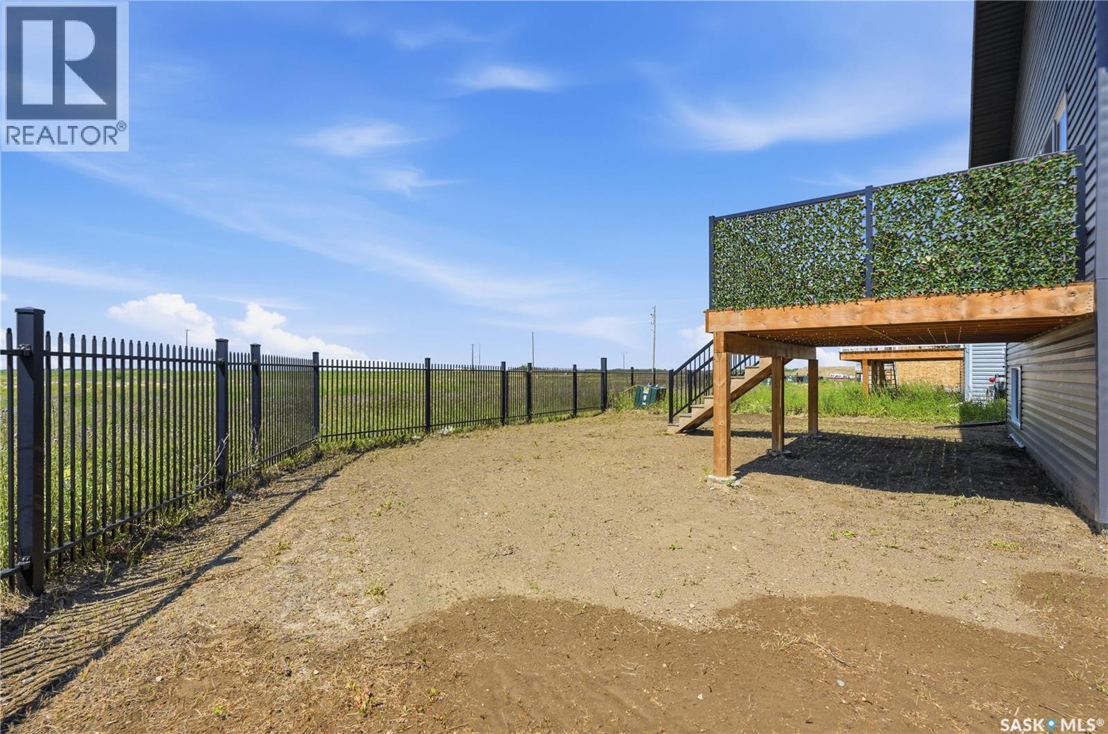 902 Bentley Manor, Saskatoon, SK - Outdoor