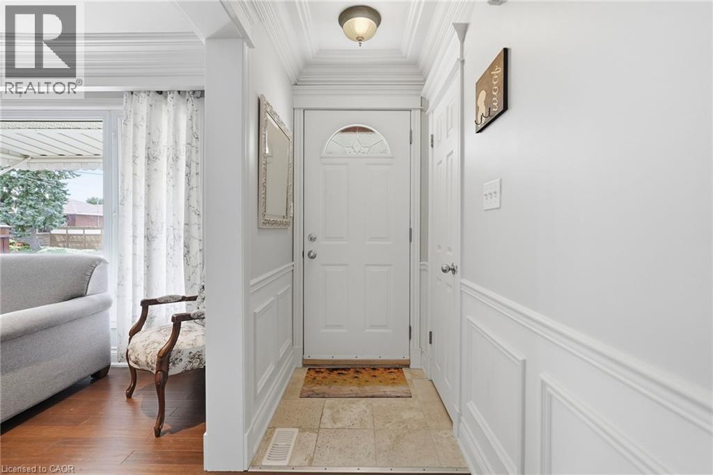 3 Mitchell Avenue, Hamilton, ON - Indoor Photo Showing Other Room