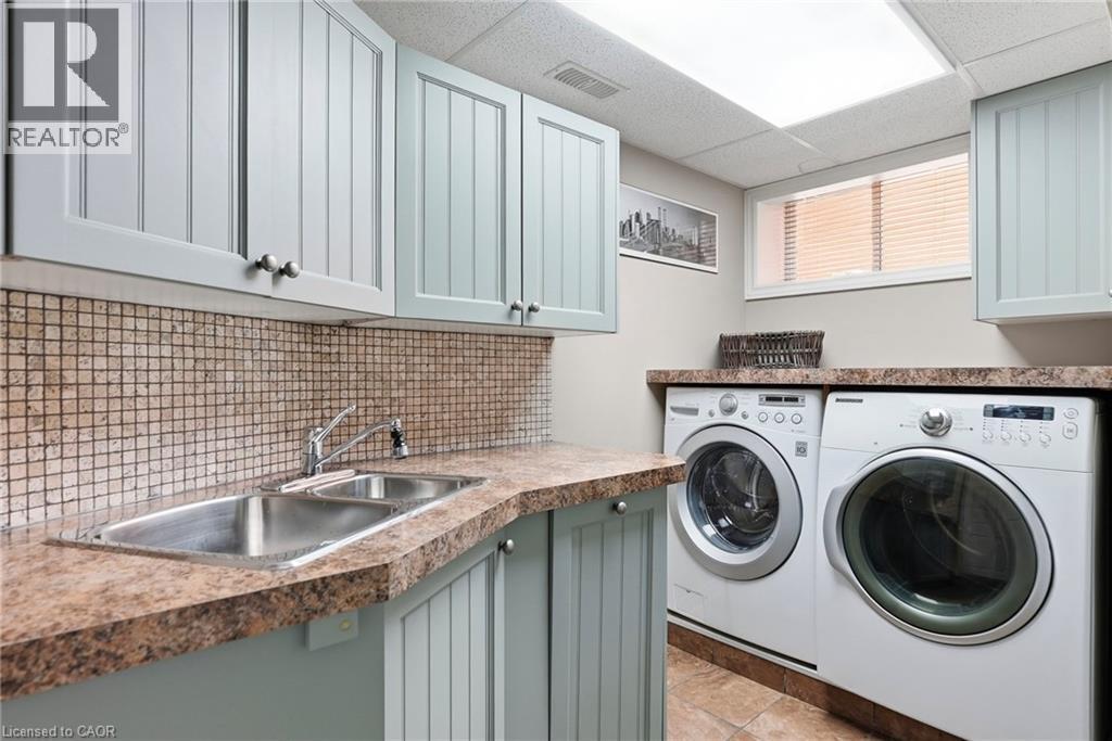 3 Mitchell Avenue, Hamilton, ON - Indoor Photo Showing Laundry Room