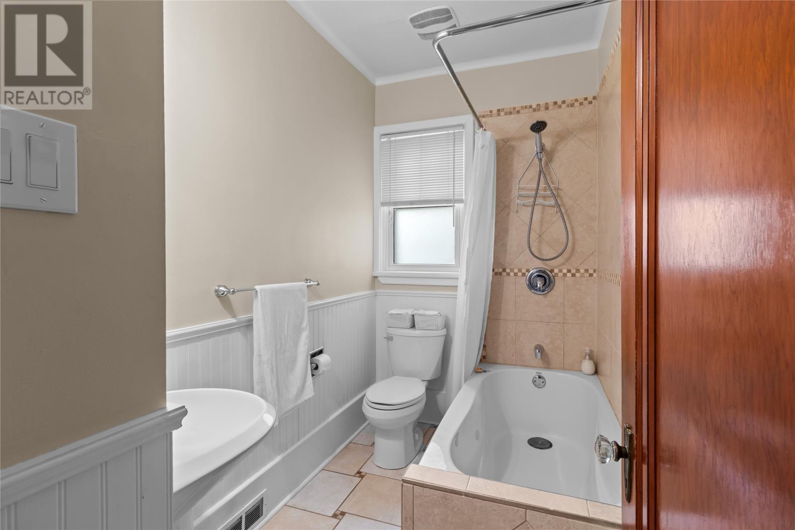 38 Forest Road, St. John'S, NL
