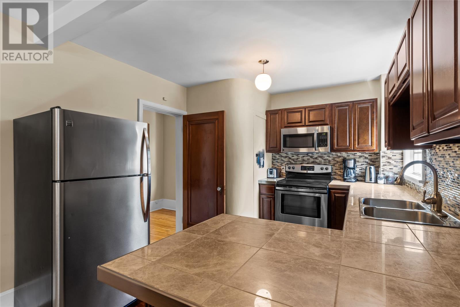 38 Forest Road, St. John'S, NL