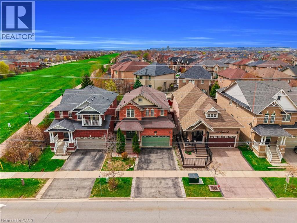 786 Fourth Line, Milton, ON - Outdoor With Facade