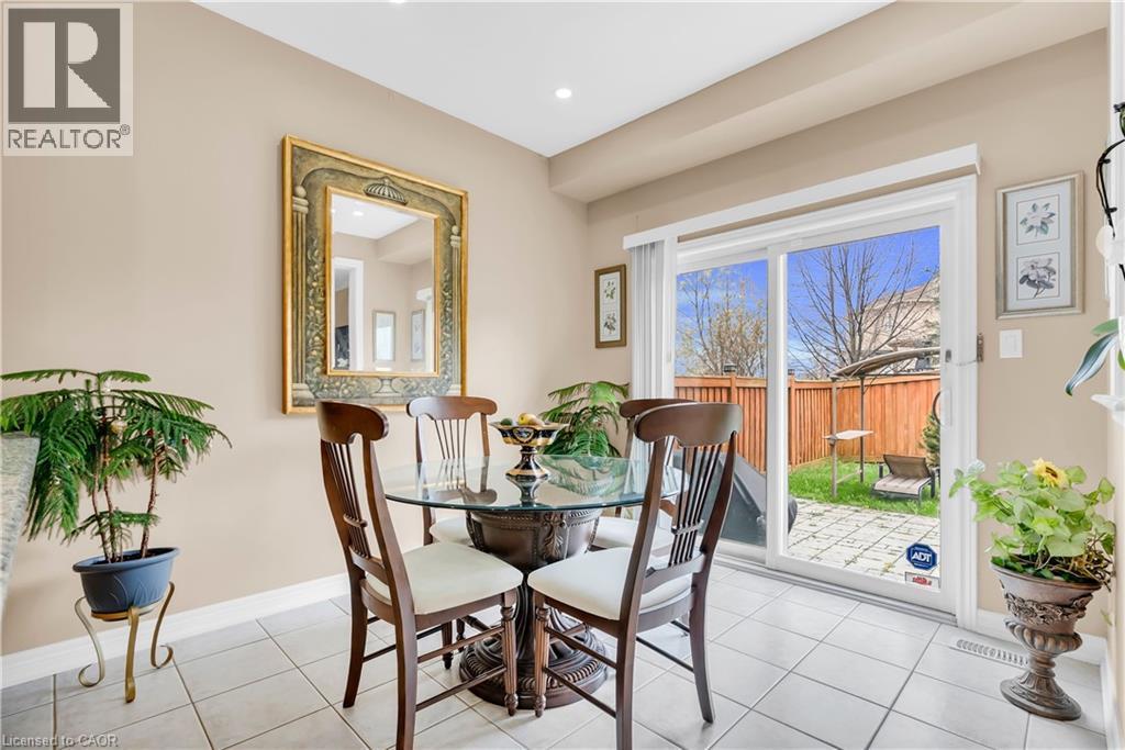 786 Fourth Line, Milton, ON - Indoor Photo Showing Dining Room