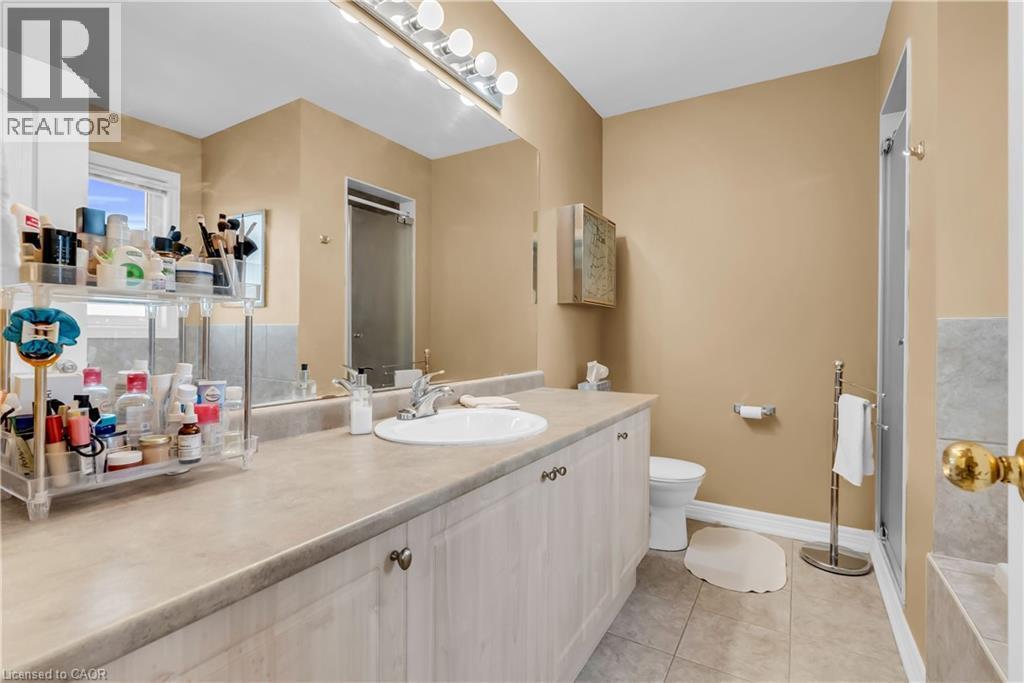 786 Fourth Line, Milton, ON - Indoor Photo Showing Bathroom