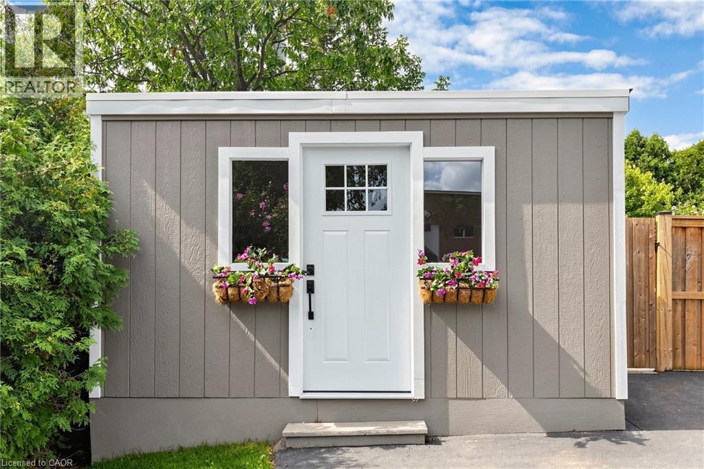 386 Cosburn Crescent, Burlington, ON - Outdoor With Exterior