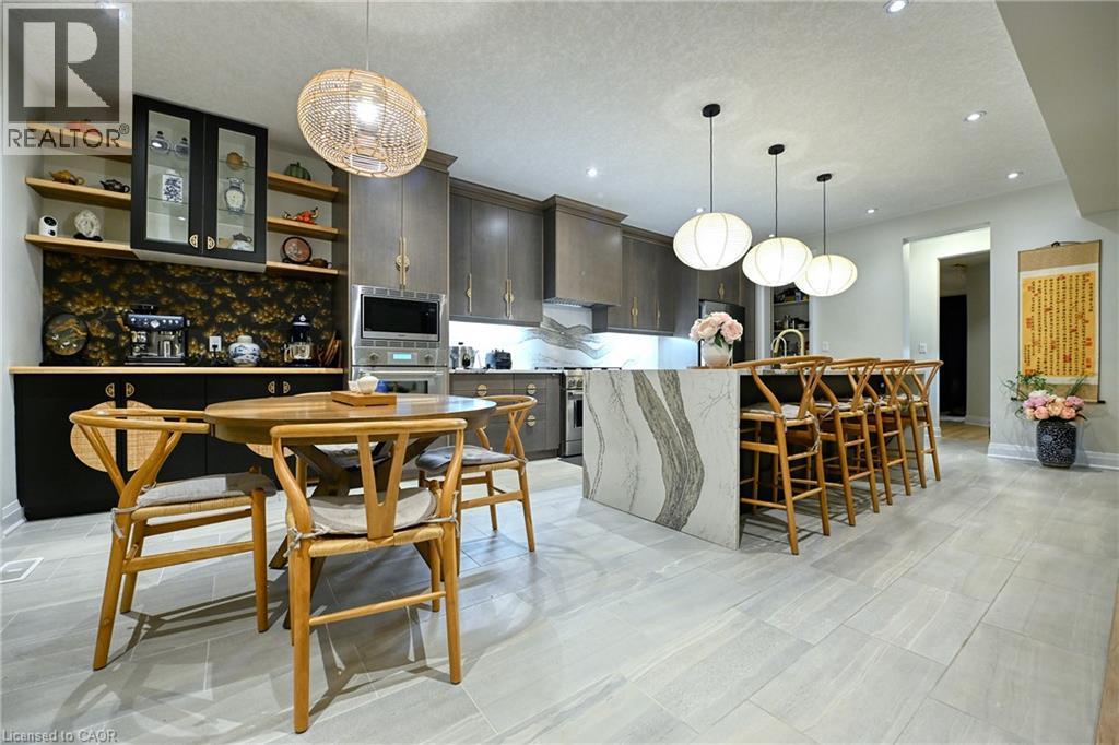 923 Eaglecrest Court, Kitchener, ON - Indoor Photo Showing Dining Room