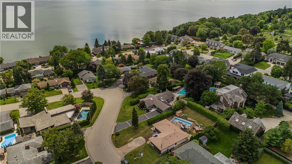 892 North Shore Boulevard W, Burlington, ON - Outdoor With View