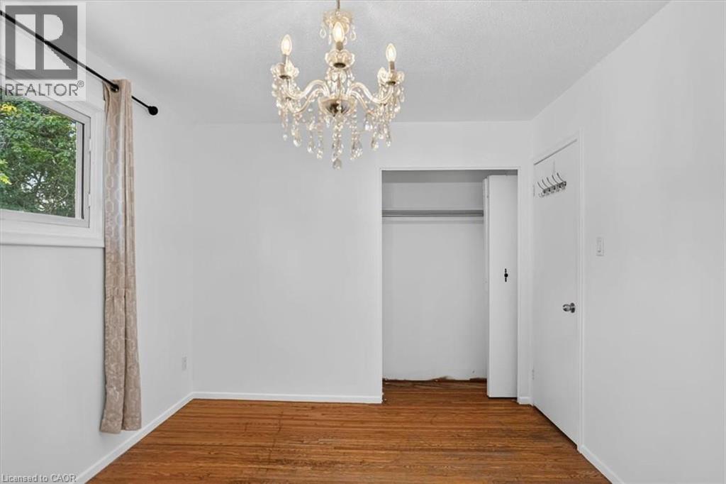 27 Gretna Court, Hamilton, ON - Indoor Photo Showing Other Room
