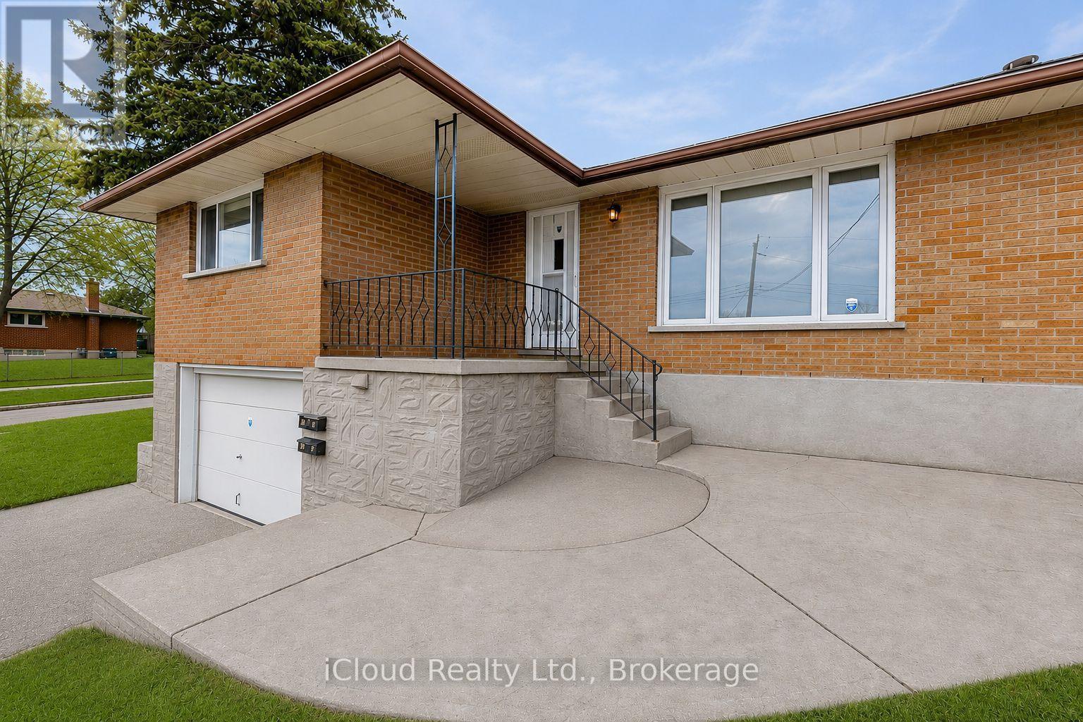 28 Hoffman Street, Kitchener, ON - Outdoor With Exterior