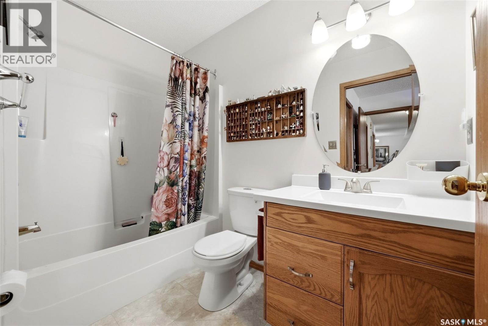 3309 Brookshire Lane, Regina, SK - Indoor Photo Showing Bathroom
