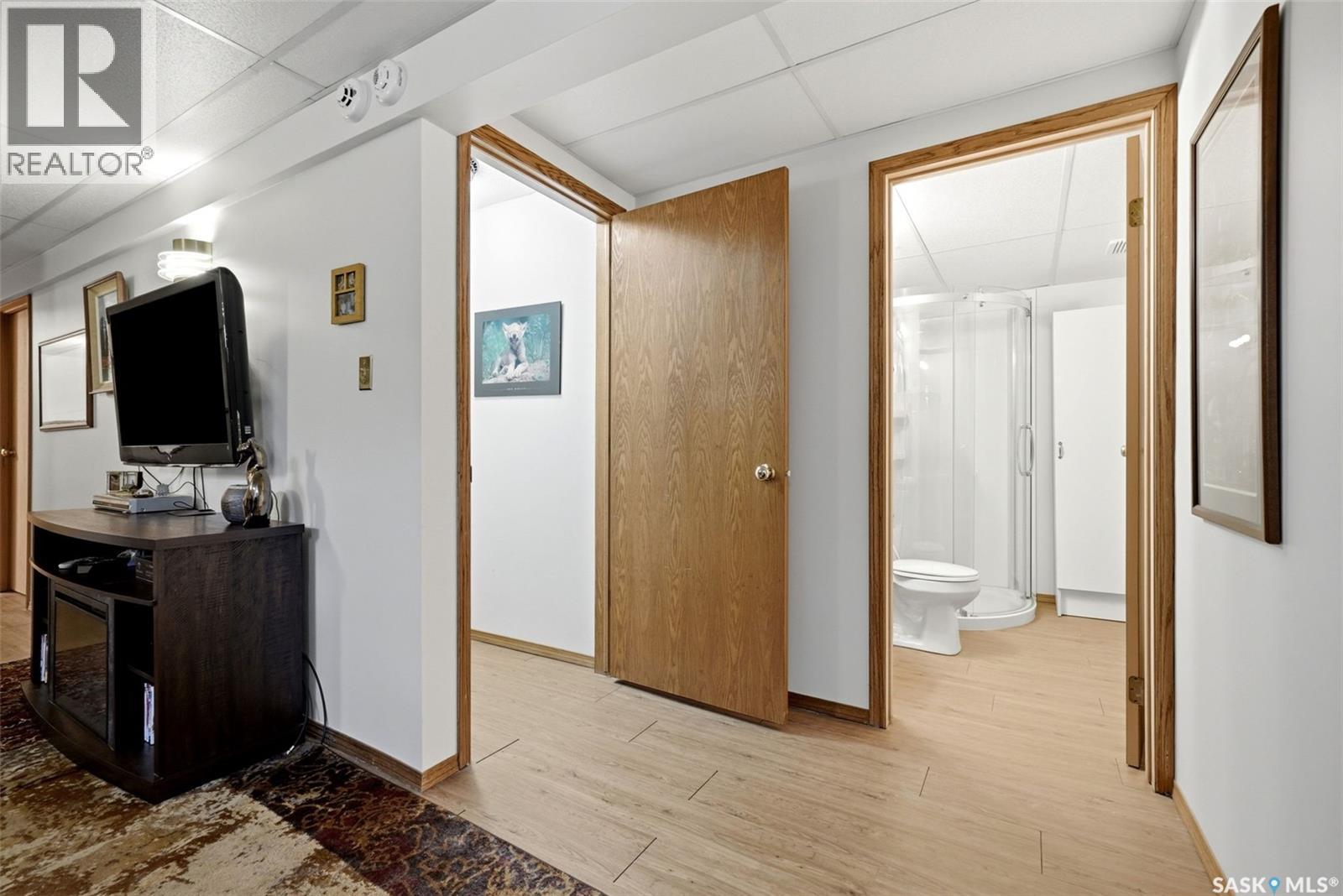3309 Brookshire Lane, Regina, SK - Indoor Photo Showing Other Room