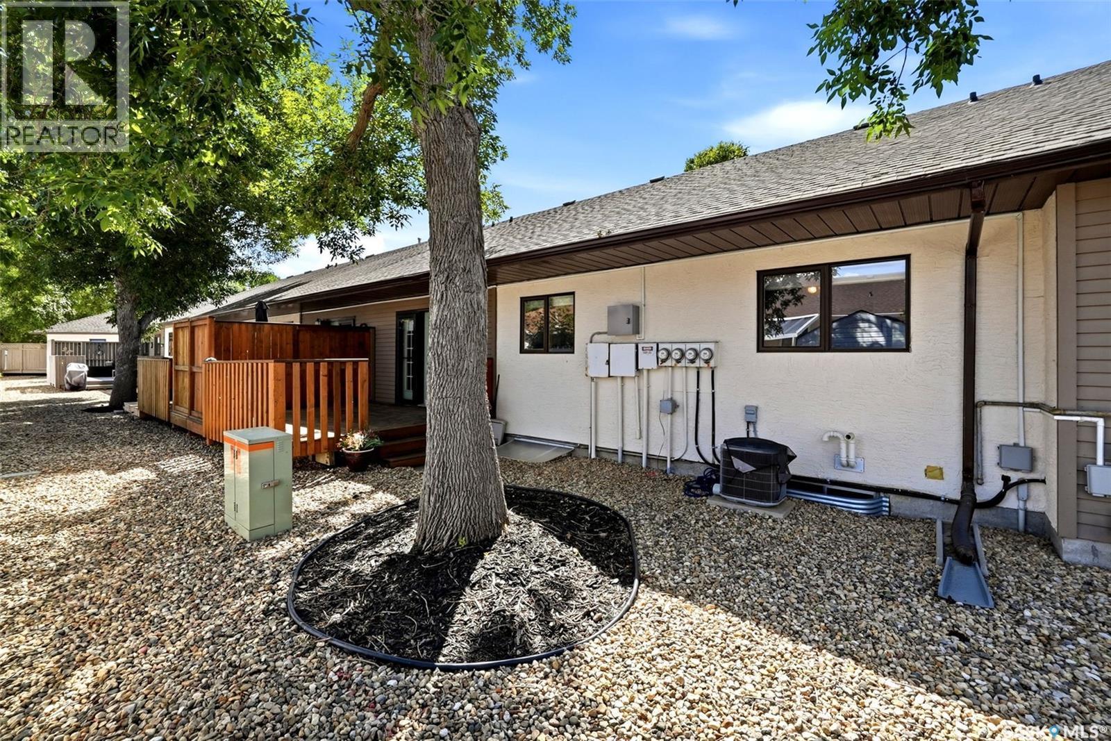 3309 Brookshire Lane, Regina, SK - Outdoor With Exterior