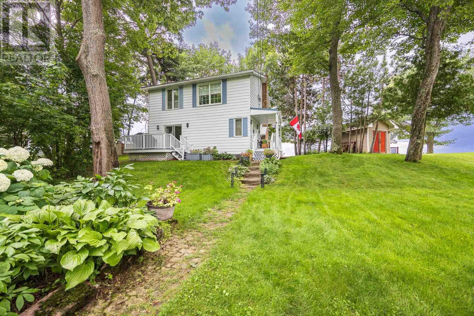 267 Pointe Louise Dr, Sault Ste. Marie, ON - Outdoor