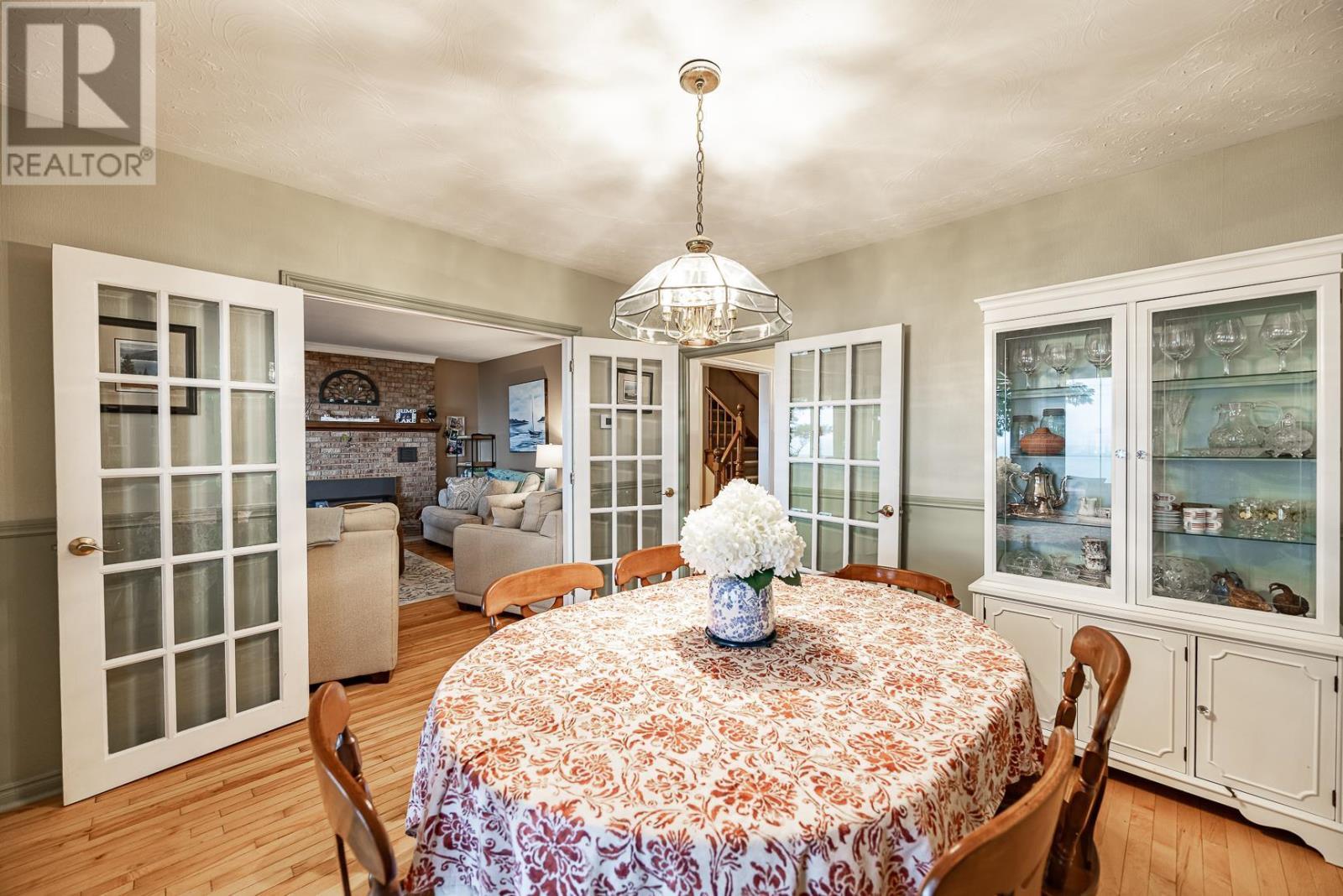 267 Pointe Louise Dr, Sault Ste. Marie, ON - Indoor Photo Showing Dining Room