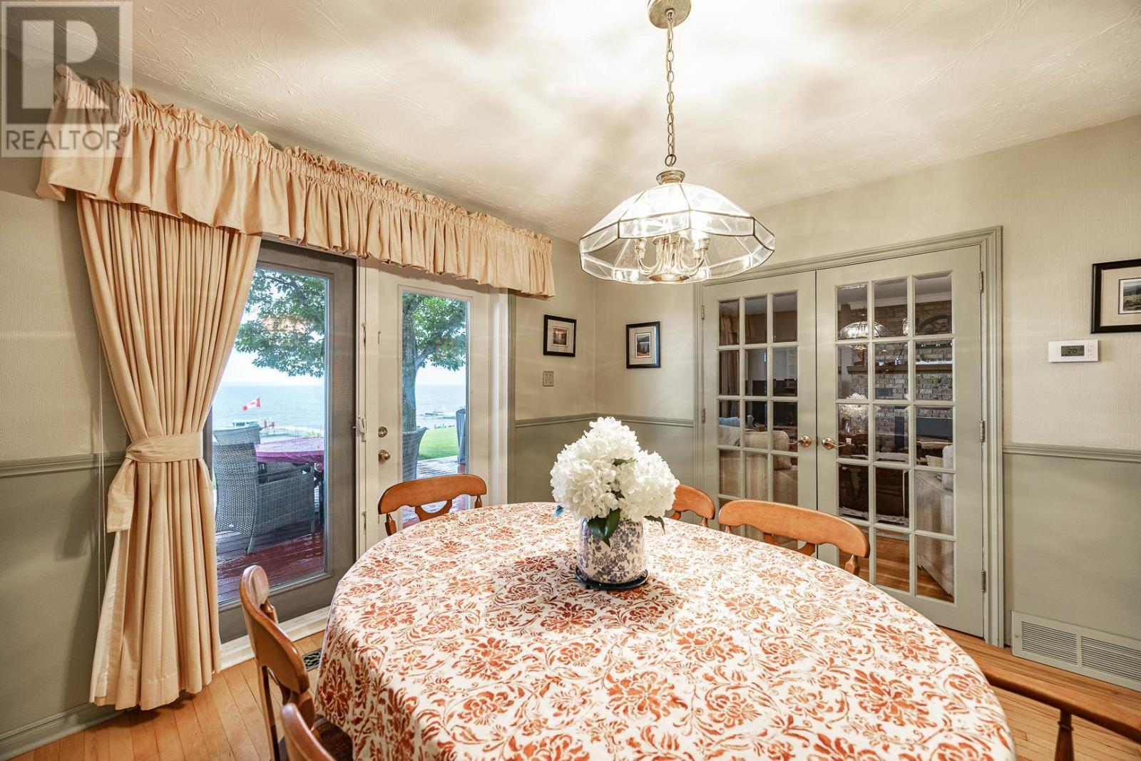 267 Pointe Louise Dr, Sault Ste. Marie, ON - Indoor Photo Showing Dining Room