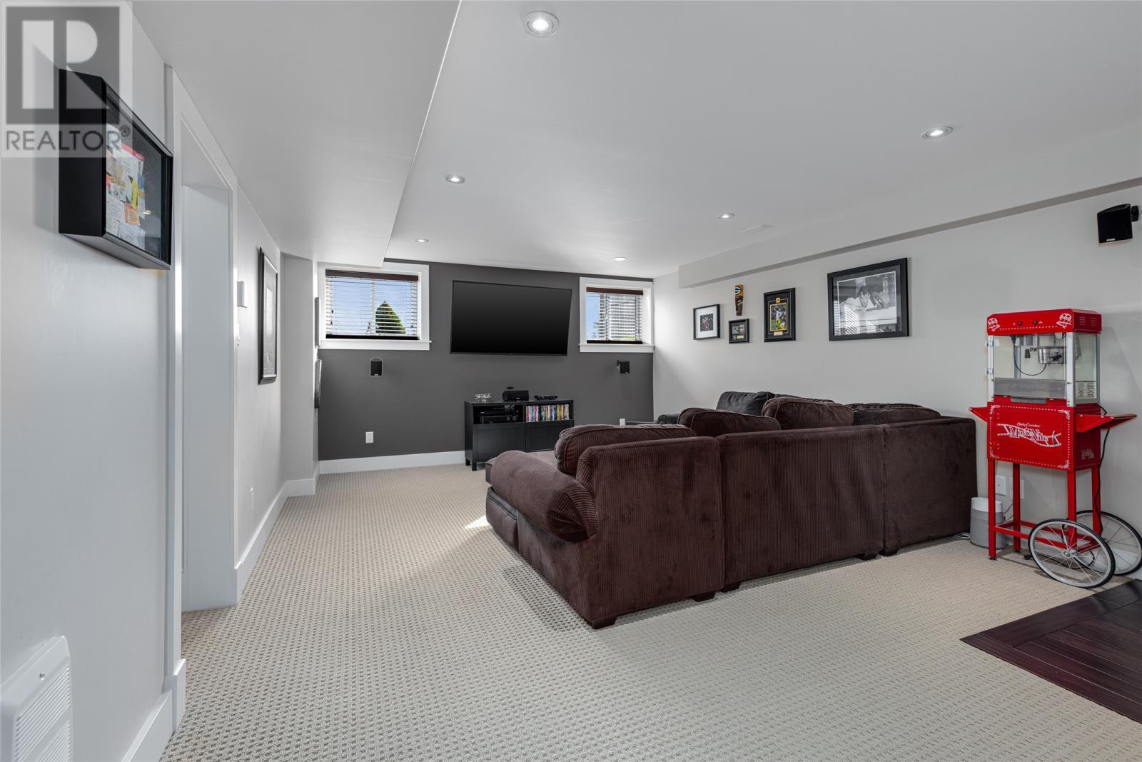 15 Flora Drive, Torbay, NL - Indoor