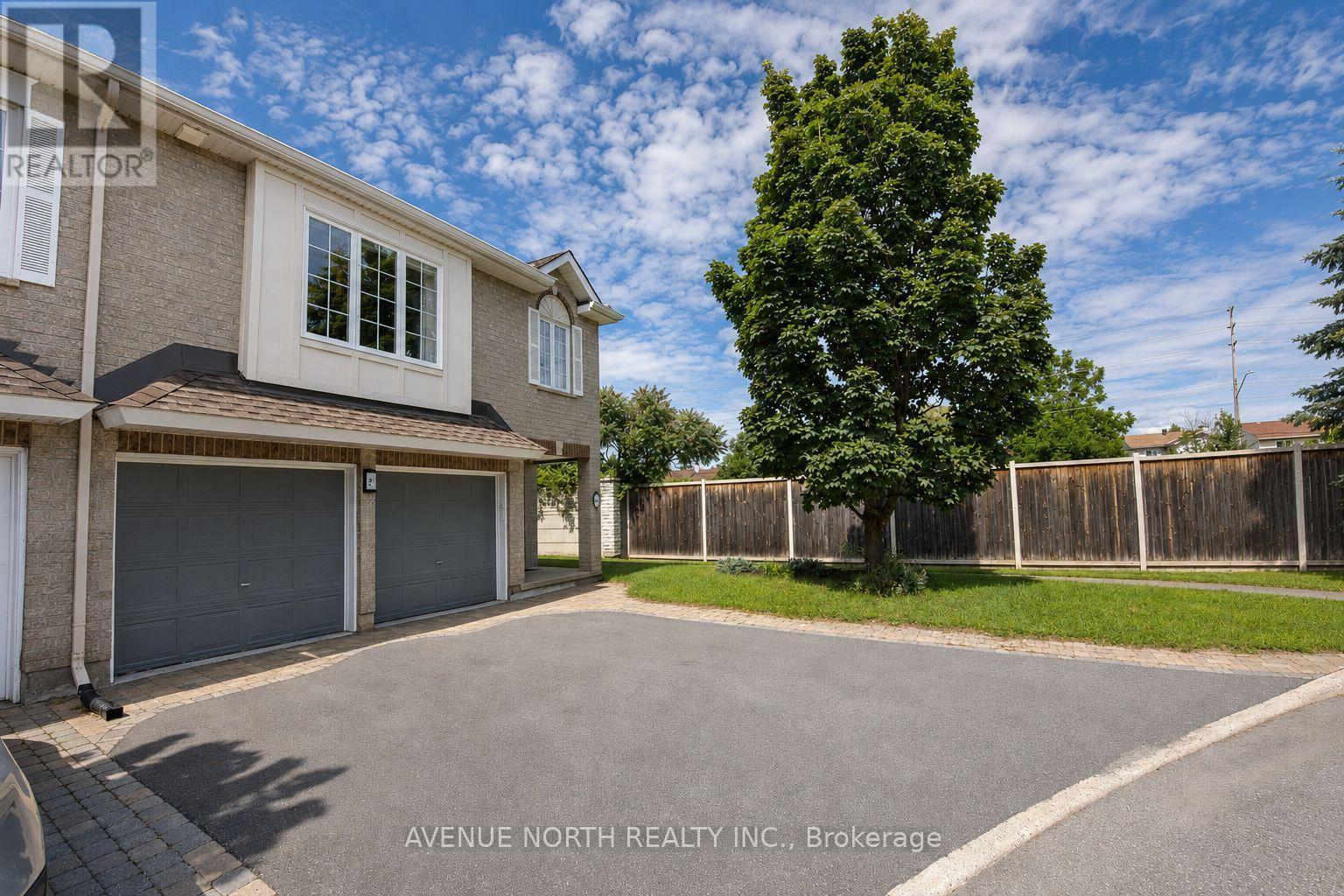 141 Gladeview Private, Ottawa, ON - Outdoor
