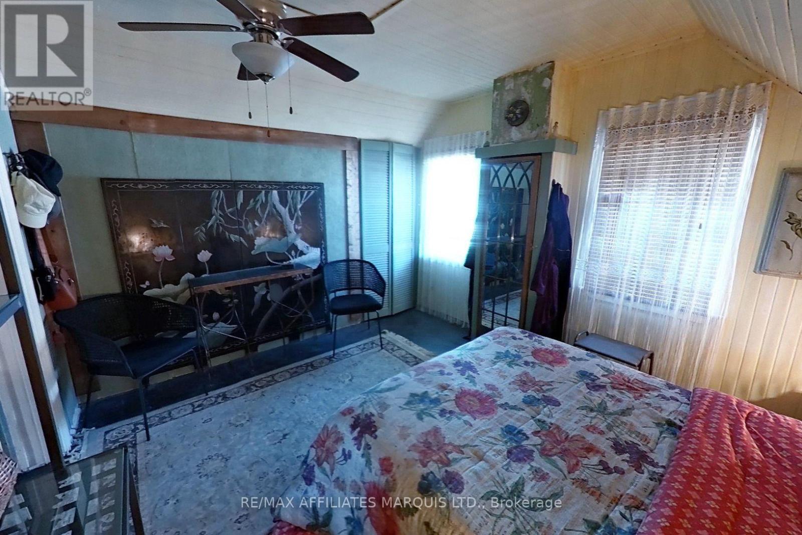 521 Burton Avenue, Cornwall, ON - Indoor Photo Showing Bedroom