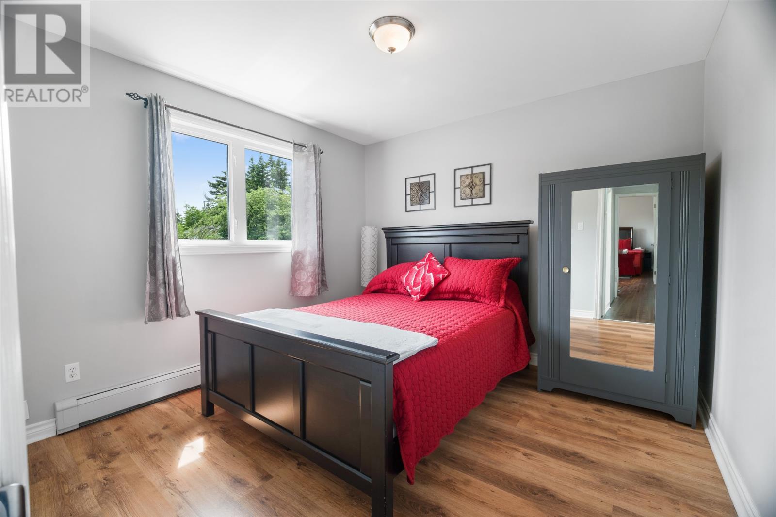 43 Critch'S Path, St John'S, NL - Indoor Photo Showing Bedroom