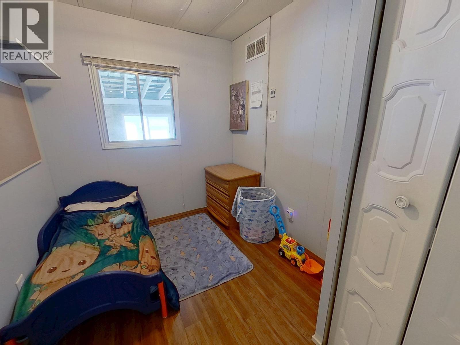 1075 Falcon Road, Quesnel, BC - Indoor Photo Showing Bedroom