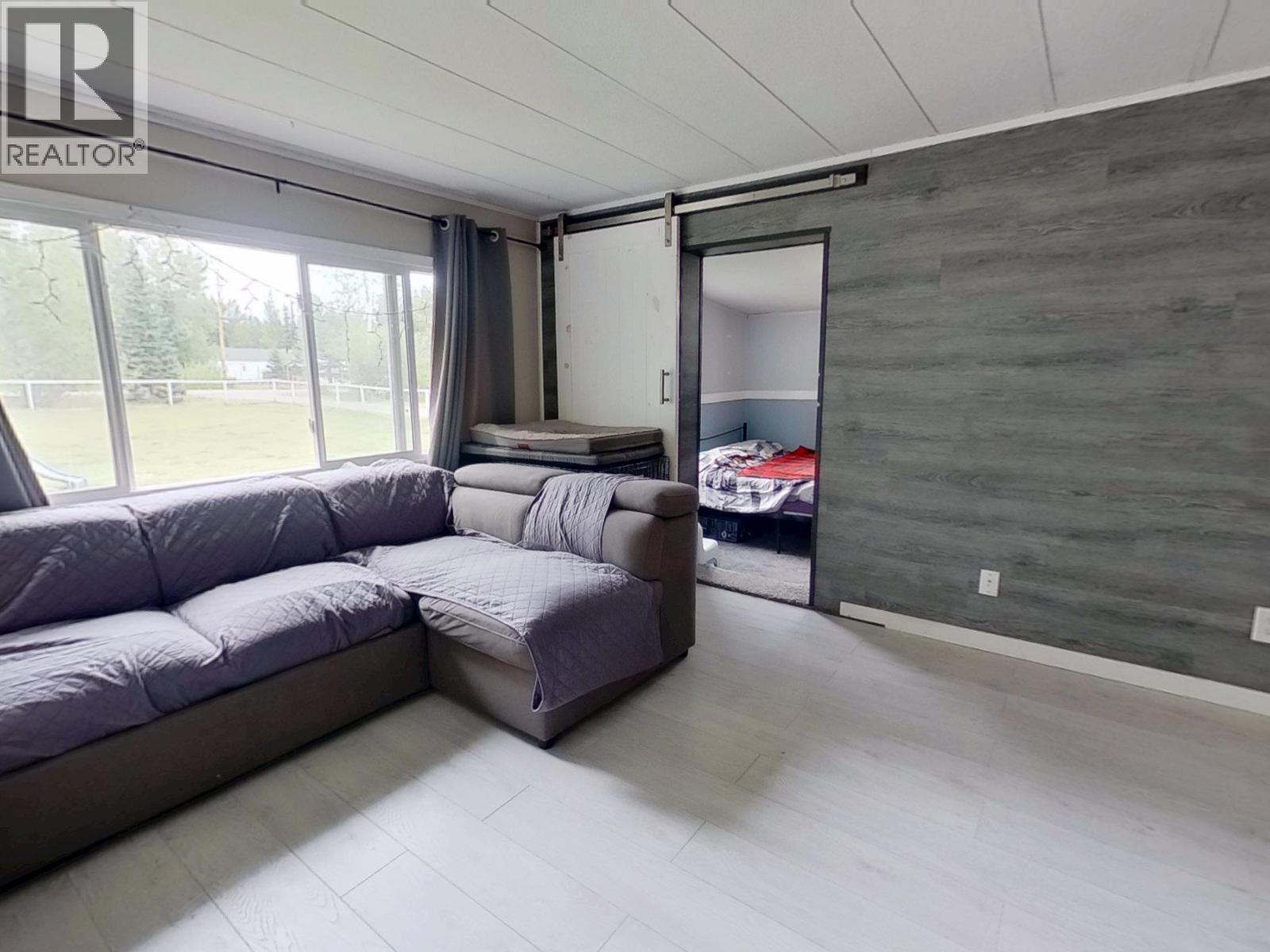 1075 Falcon Road, Quesnel, BC - Indoor