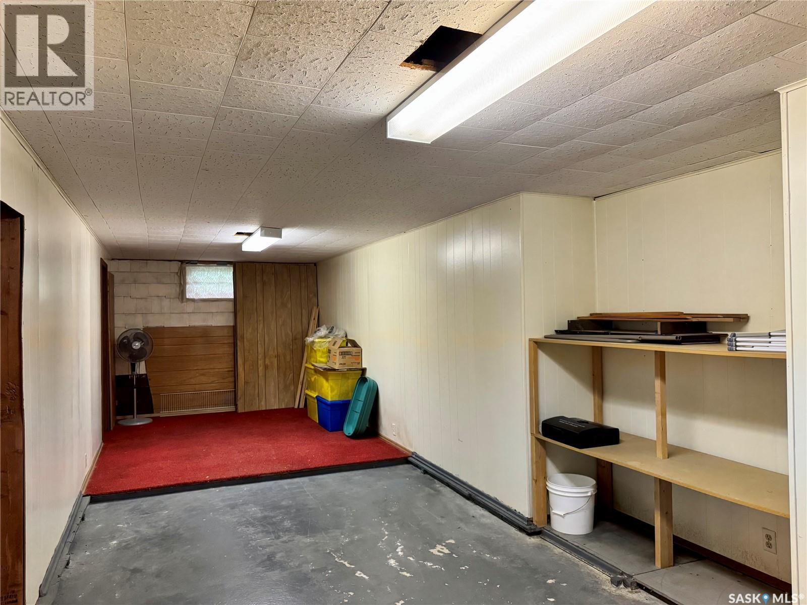 260 Angus Street, Regina, SK - Indoor Photo Showing Other Room