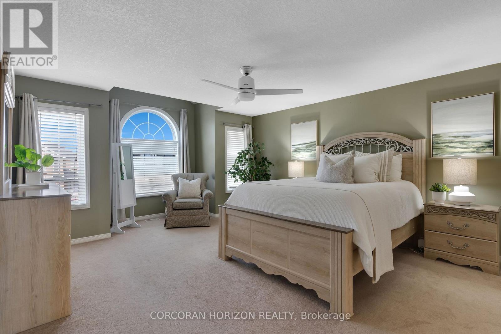 913 Copper Leaf Crescent, Kitchener, ON - Indoor Photo Showing Bedroom